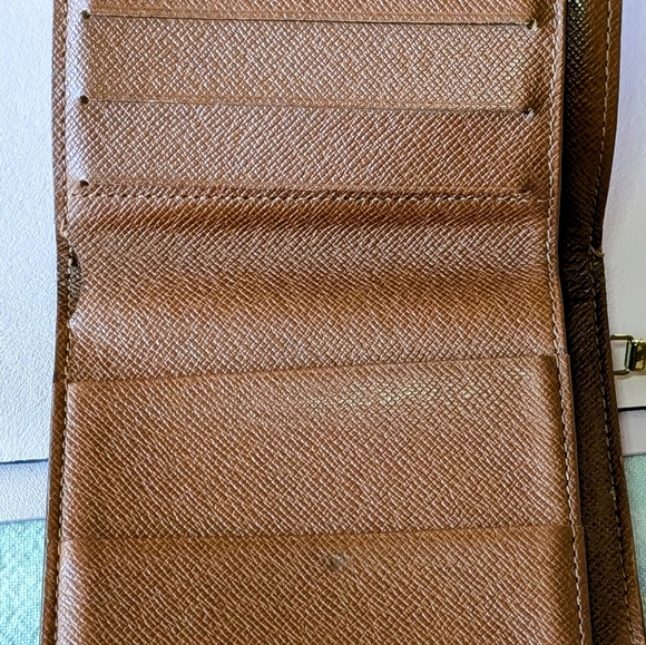 Louis Vuitton Vtg Monogram Compact Zip Around Bi aFold Wallet - Picture 13 of 16